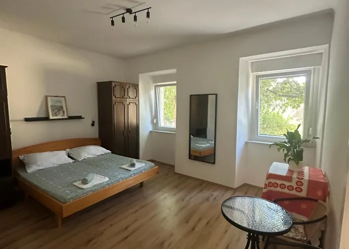 App Zora, Centar Senj