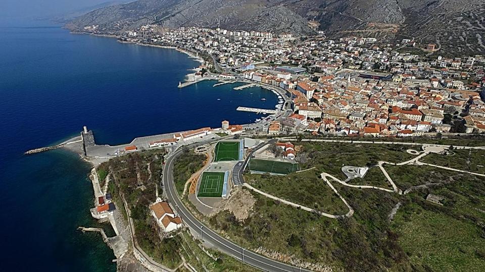 App Zora, Centar Senj Lägenhet *
