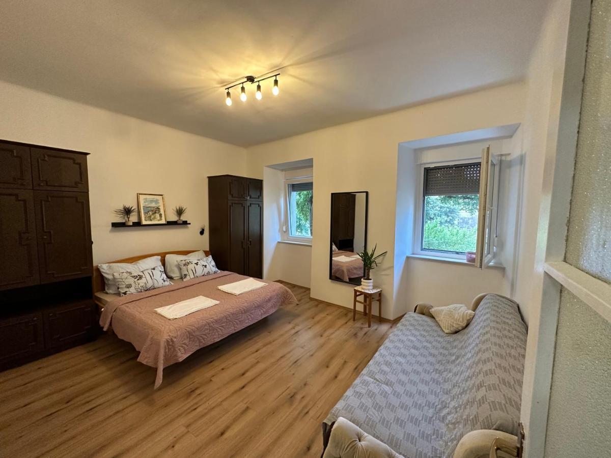 App Zora, Centar Senj